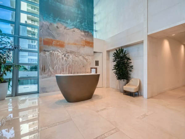 Luxury 2 - Bedroom Oceanfront Condo on Singer Island